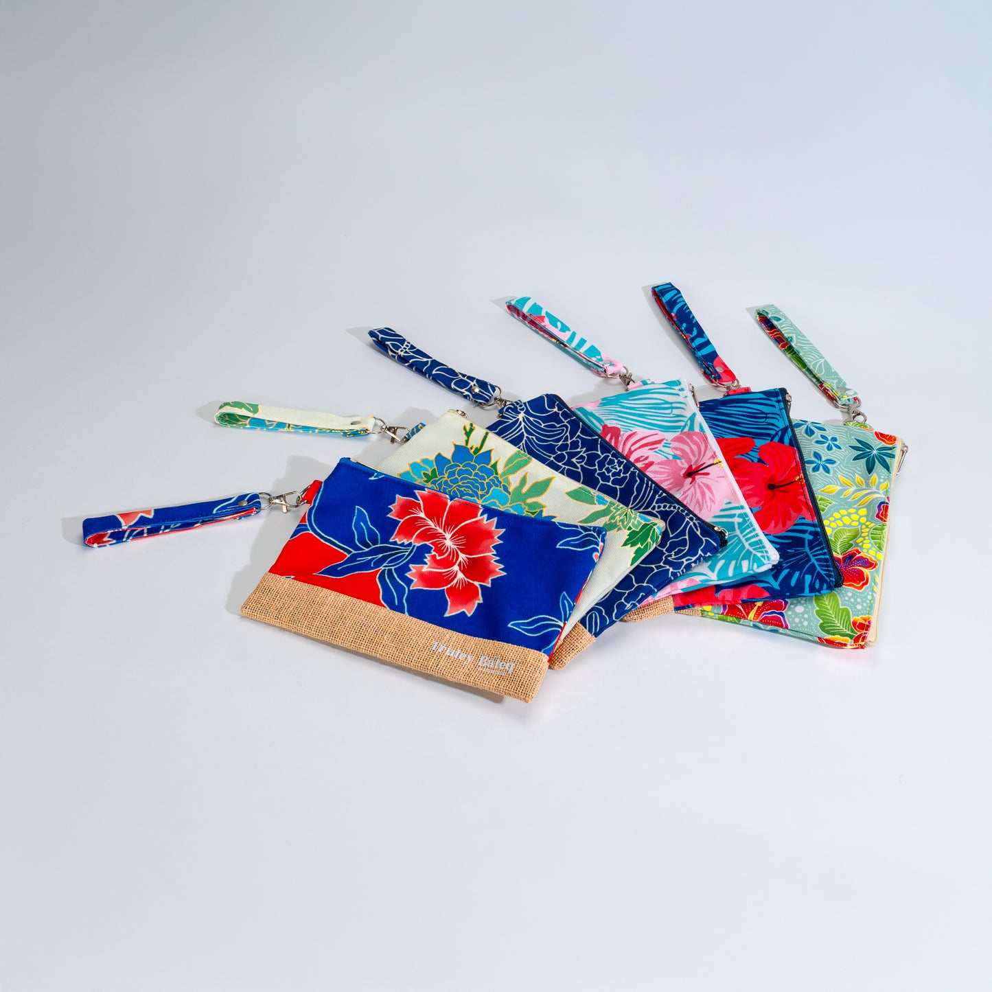 Pouch With Zip 001
