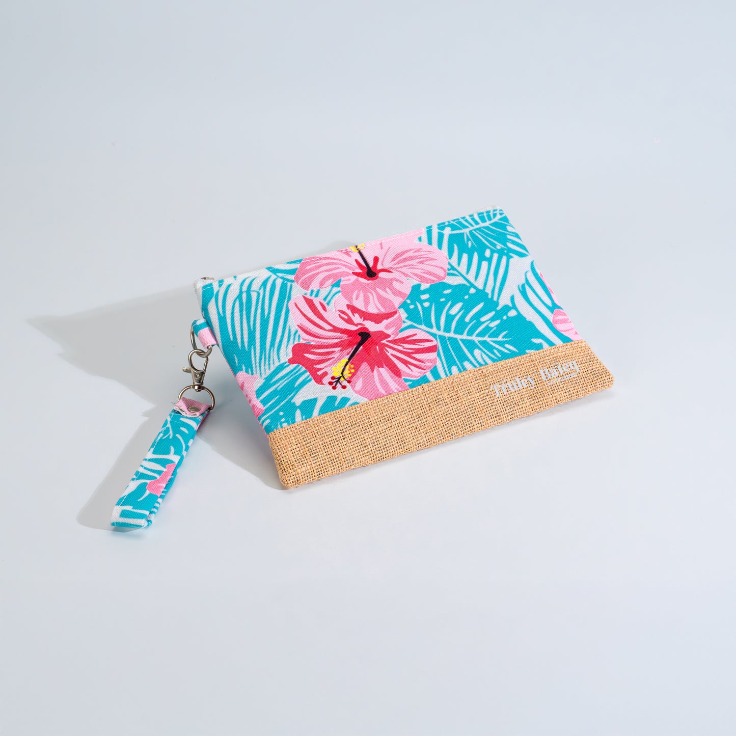 Pouch With Zip 001