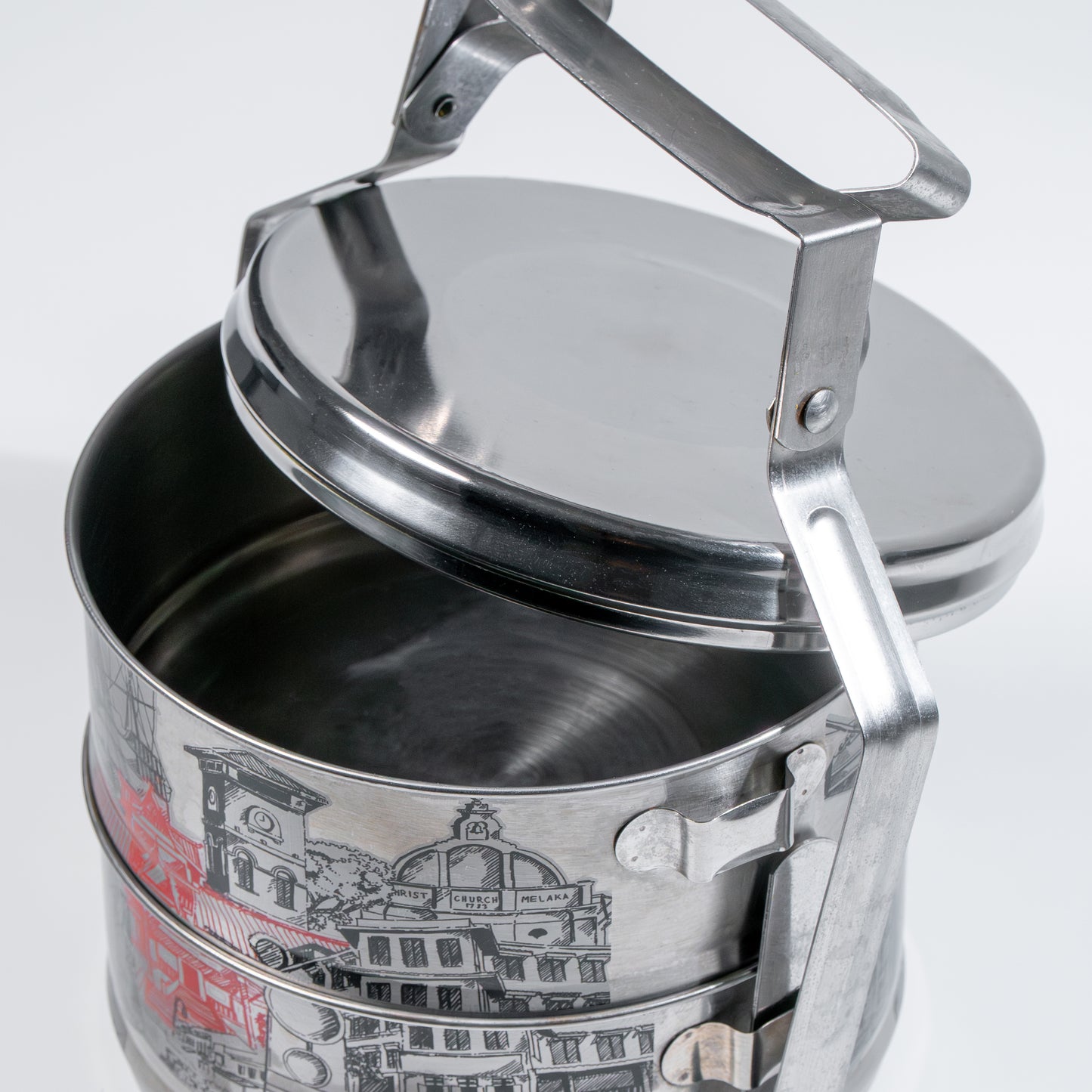 Tiffin 002