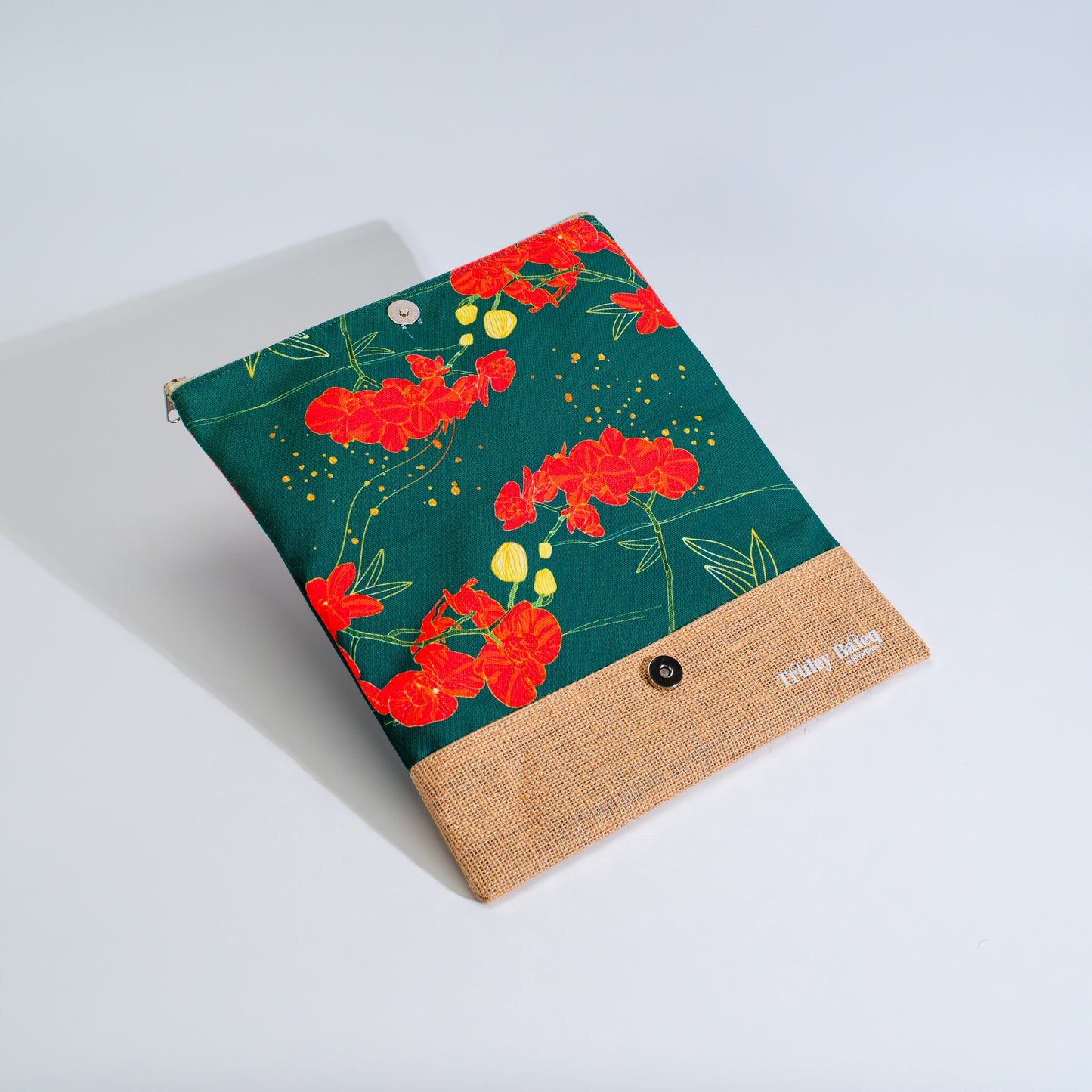 Foldable Pouch With Zip