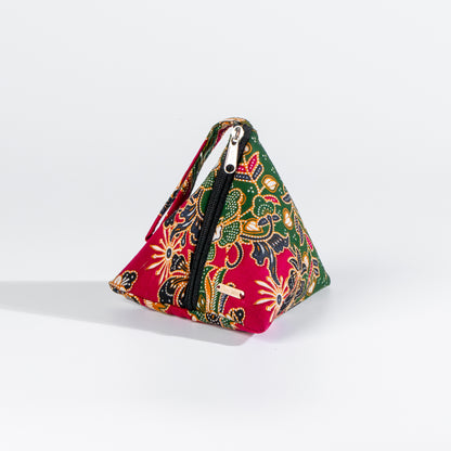 Pyramid Pouch 001